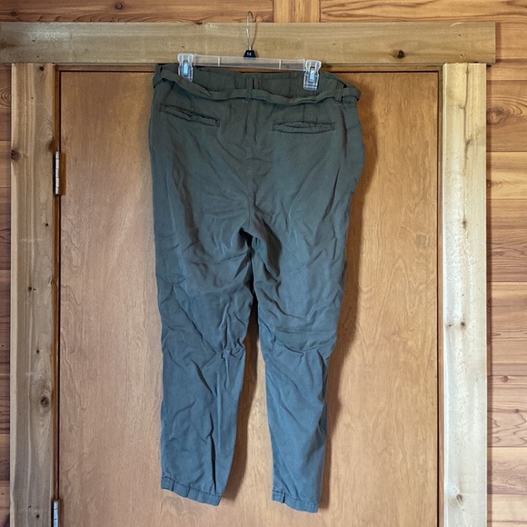 Daily Ritual soft paper bag pants - Picture 8 of 9